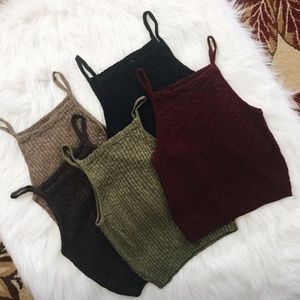 Knitted crop tops🤩!